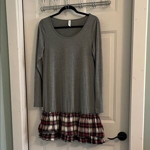 Gray Long Sleeve Dress with Plaid Ruffle Hem